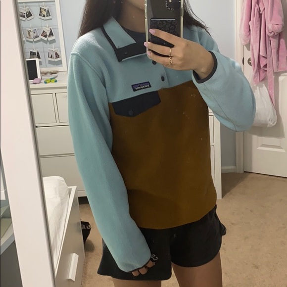 Patagonia Synchilla Blue and Tan Fleece - Picture 3 of 4